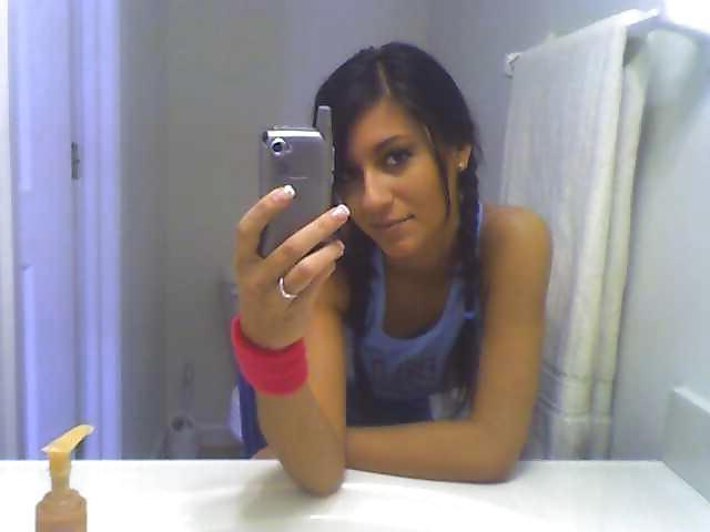 20P Non nude cute girls