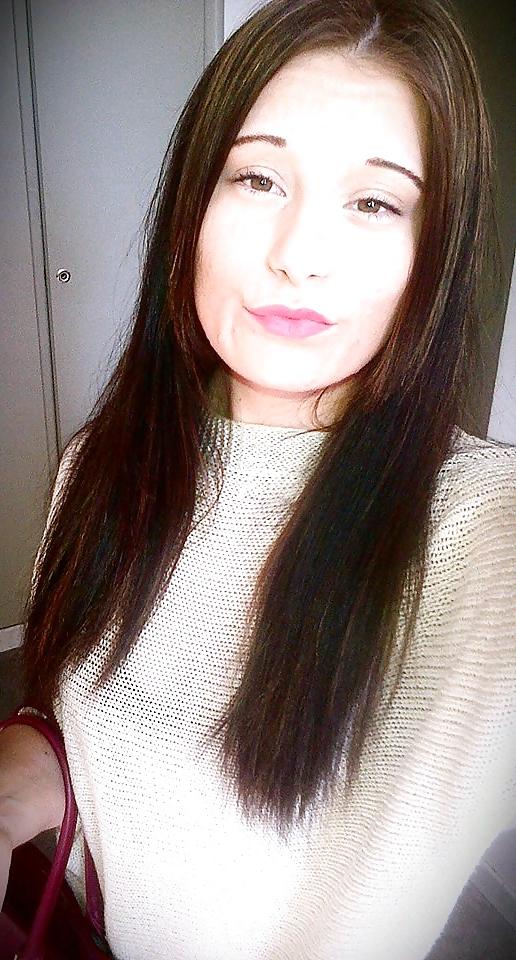 24P Amandine une vraie tete de petasse bitch