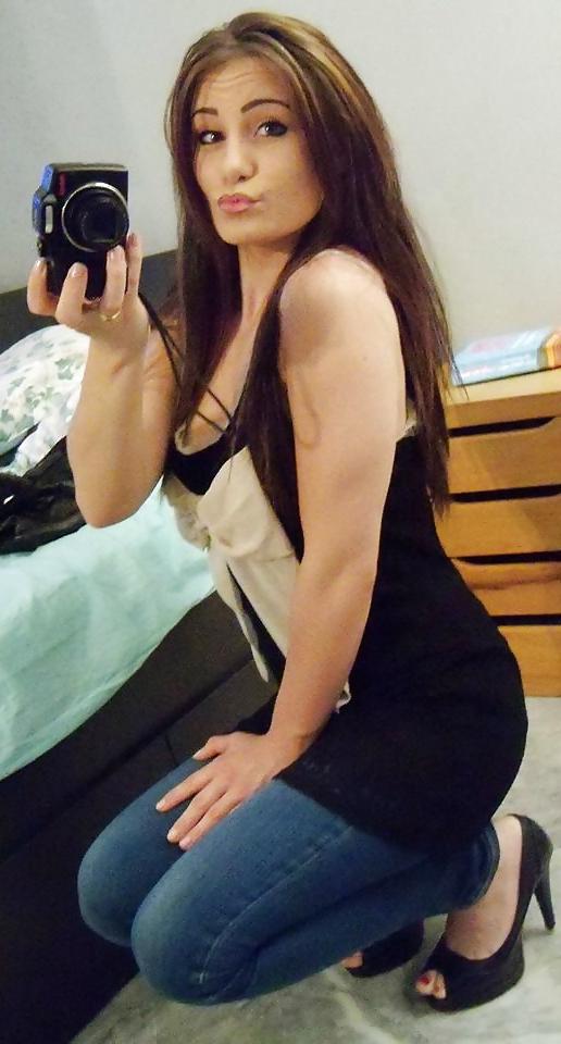 24P Amandine une vraie tete de petasse bitch