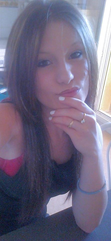 24P Amandine une vraie tete de petasse bitch