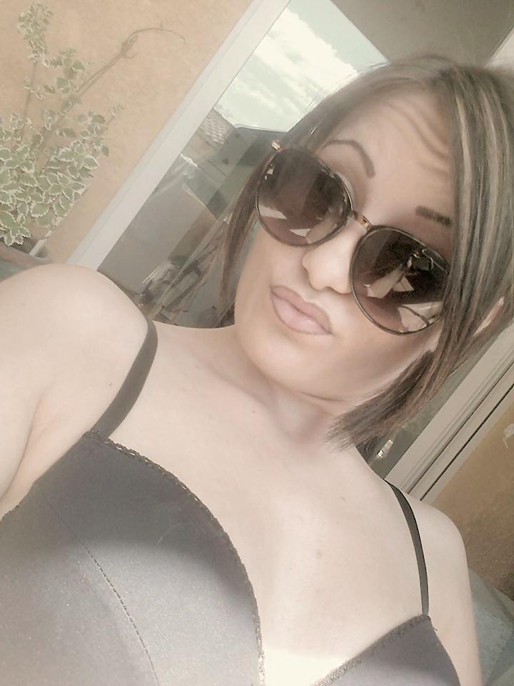 24P Amandine une vraie tete de petasse bitch
