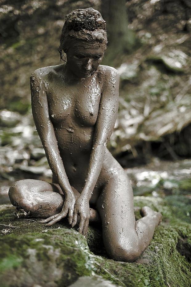11P Perfect Storm - Beautiful Women - Mud