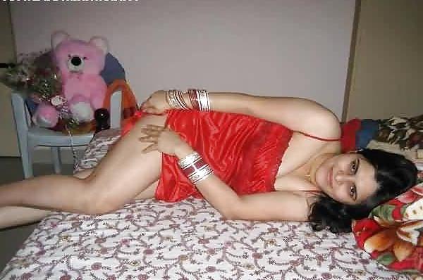 19P Juicy Bhabi