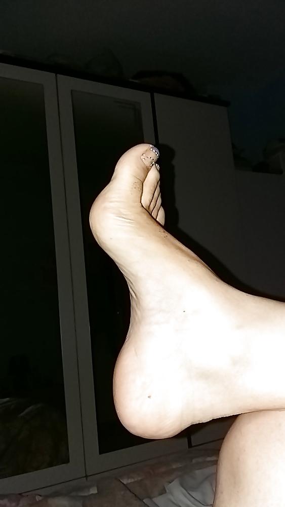 25P Toes feet my wife