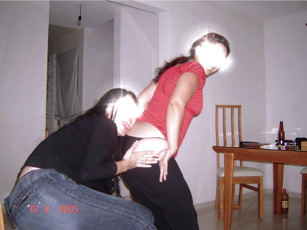 24P Kinky Lucy Ashley Bisex Amateur 3 con Censura