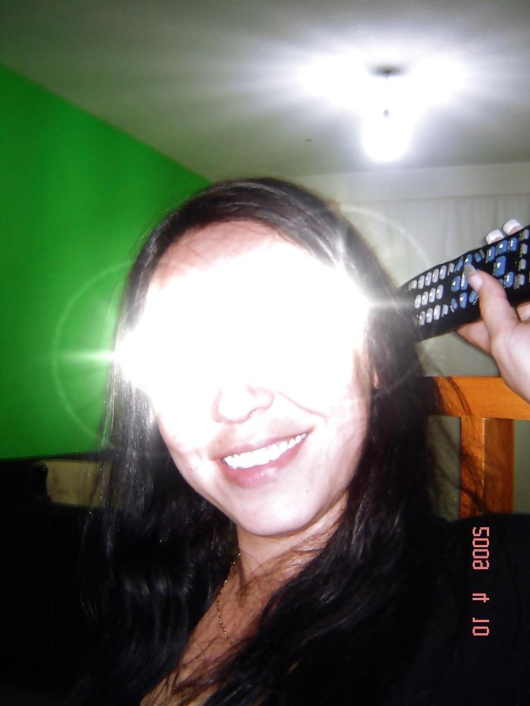 24P Kinky Lucy Ashley Bisex Amateur 3 con Censura
