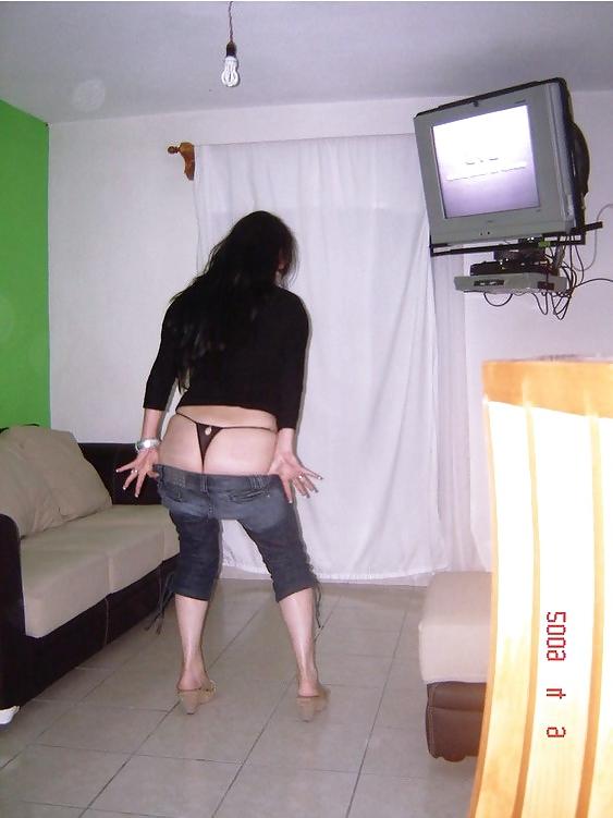 24P Kinky Lucy Ashley Bisex Amateur 3 con Censura