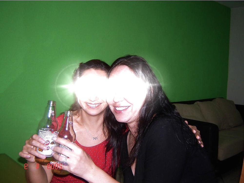 24P Kinky Lucy Ashley Bisex Amateur 3 con Censura