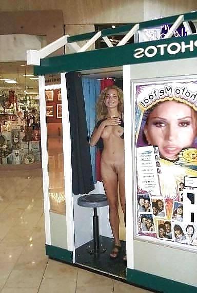 23P More upskirts in public - N. C. 