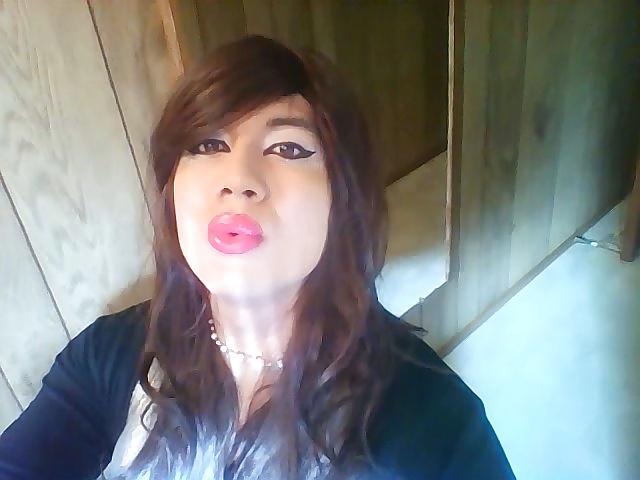 13P Drag queen slut