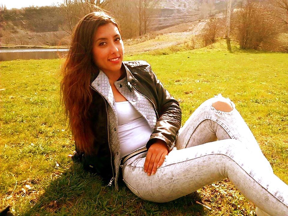 25P Anita Teen Bitch
