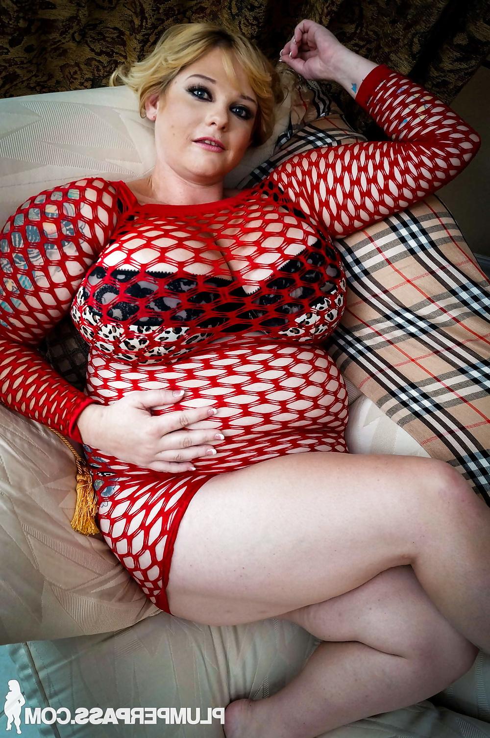 25P Kali Kala Lina - Dripping Juicy Pussy