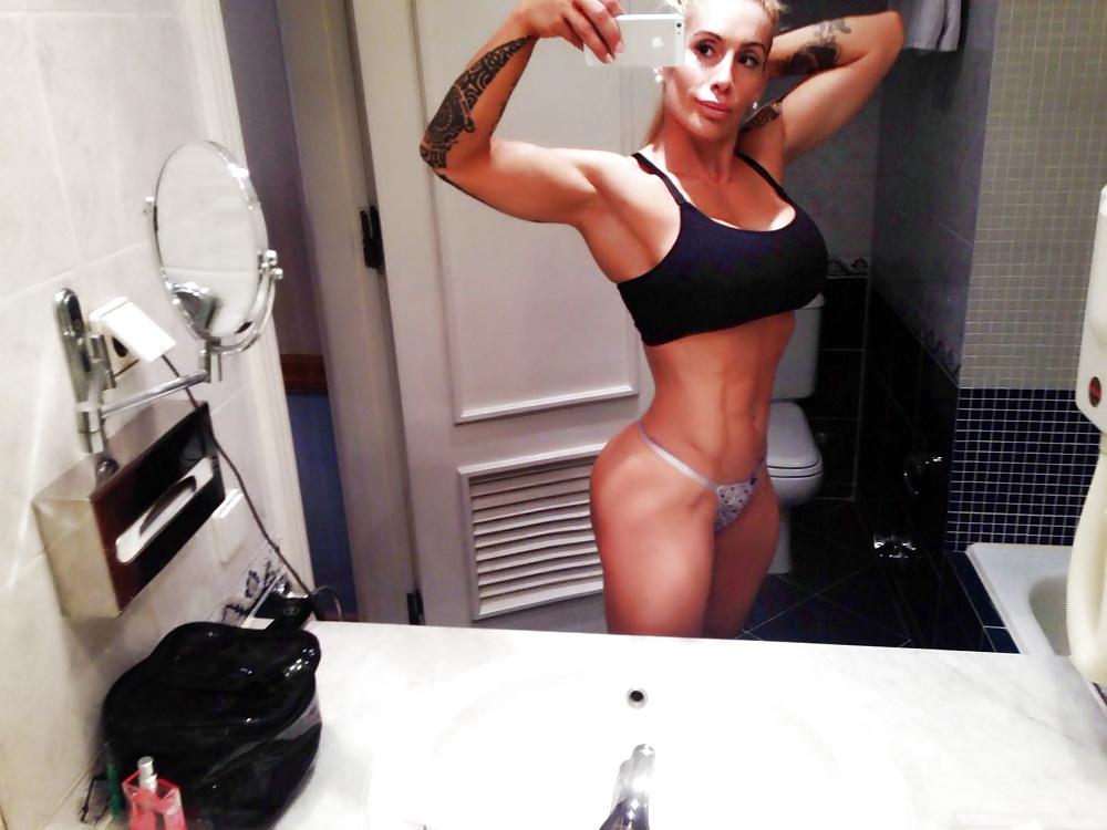 25P Muscle goddess 4