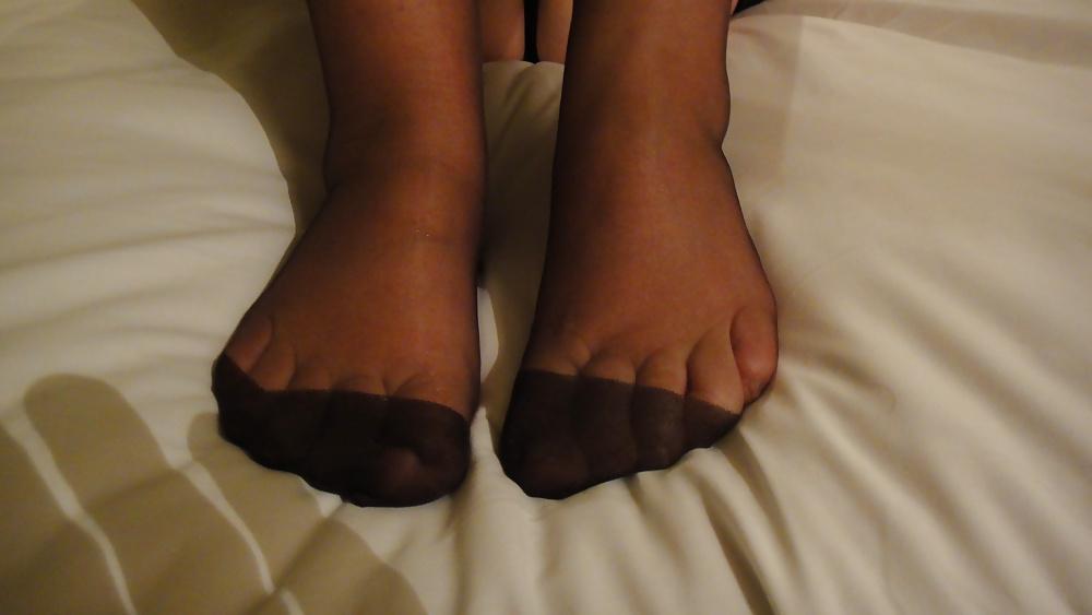 9P Feet and stockings as requested by guardcats3
