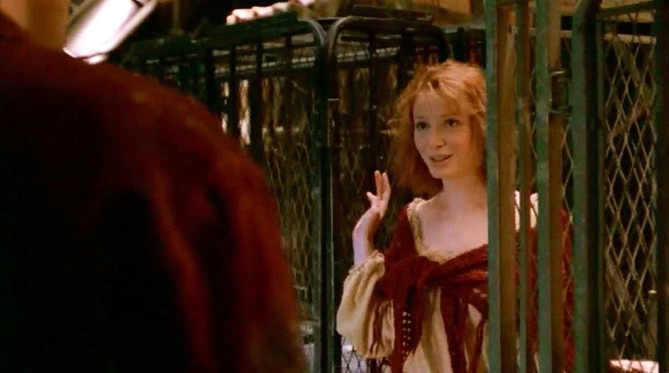 25P Christina Hendricks - Redheaded Goddess