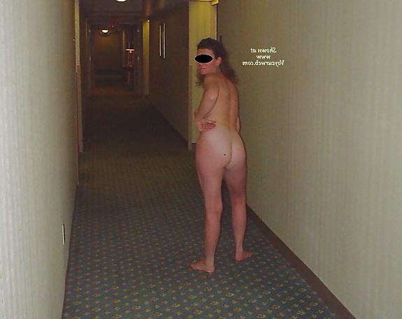 25P Naked motel