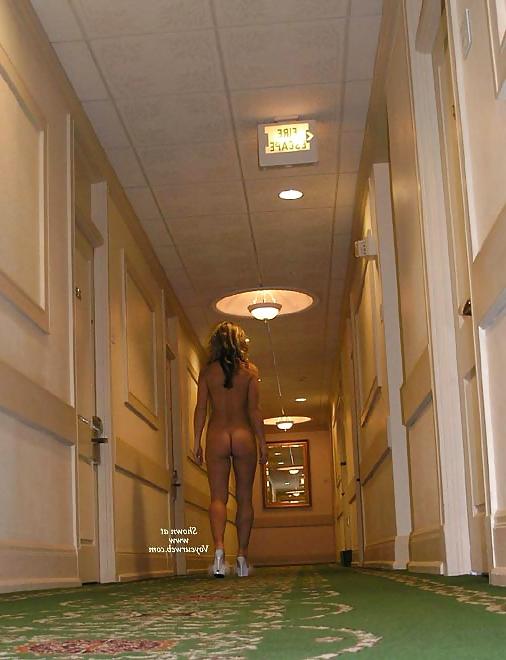25P Naked motel