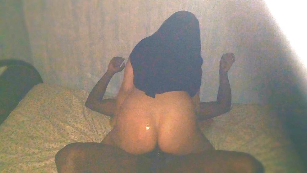 17P Arab Hijab slut riding  FAT BBC 