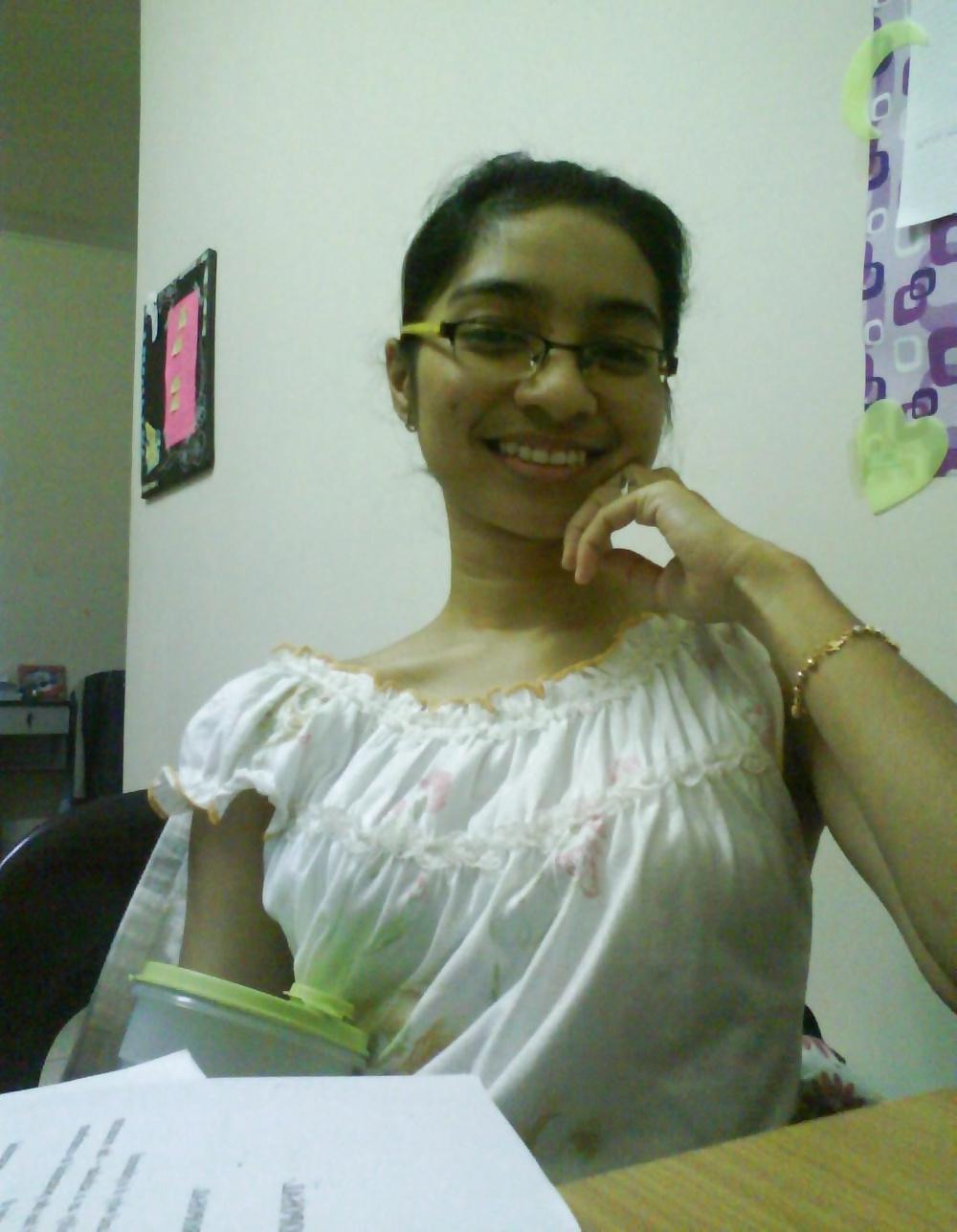 5P Very cute indian teen nude