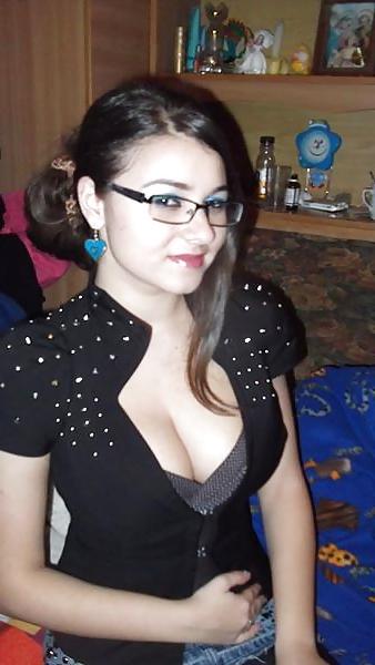25P Hot glasses nerdy girl!!!