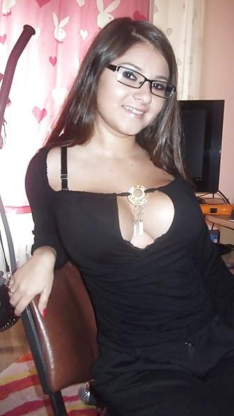 25P Hot glasses nerdy girl!!!