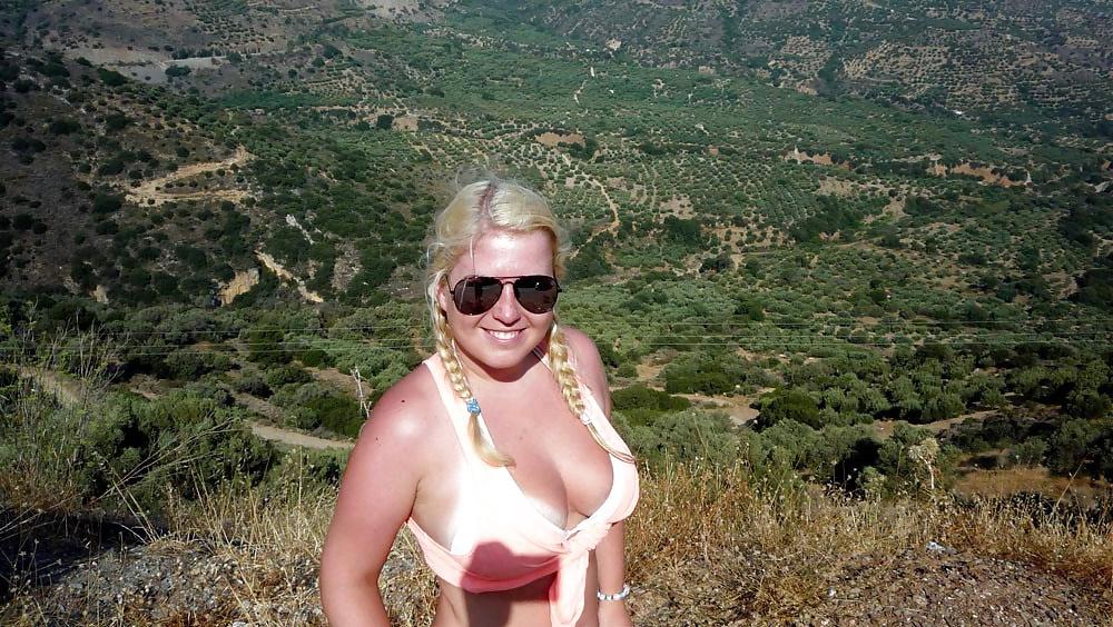 25P TITTY FUCK  