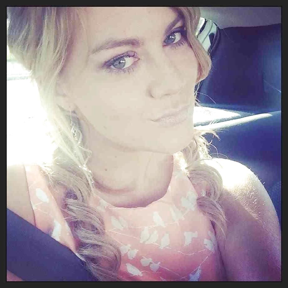 25P Sammi la bitch blonde anglaise