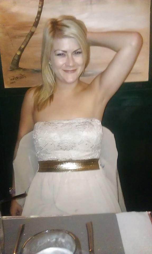 25P Sammi la bitch blonde anglaise