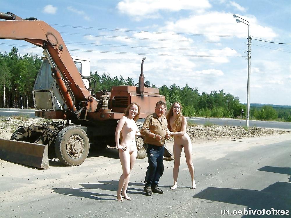 25P Nude in public the best +1