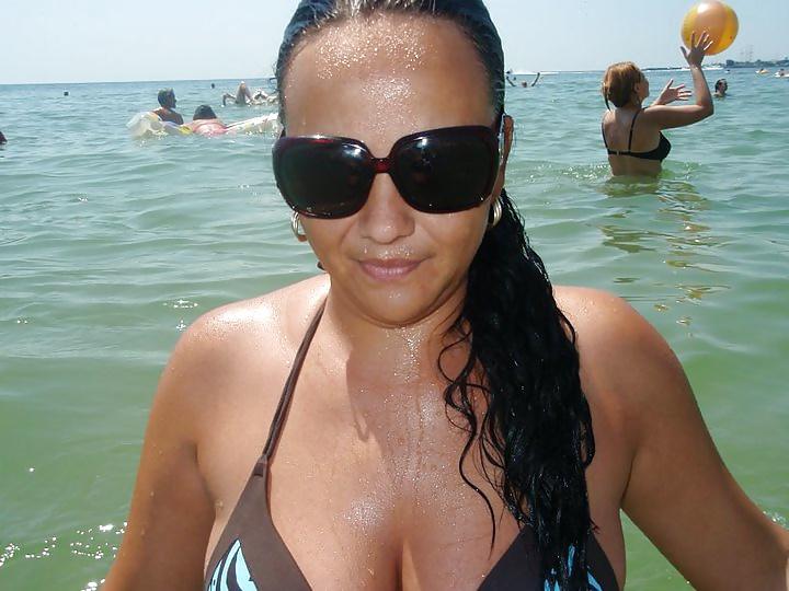 25P Bitch with big tits