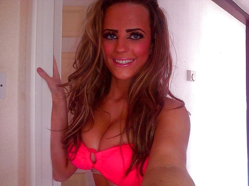 25P Anna hottest gypsy bitch ever