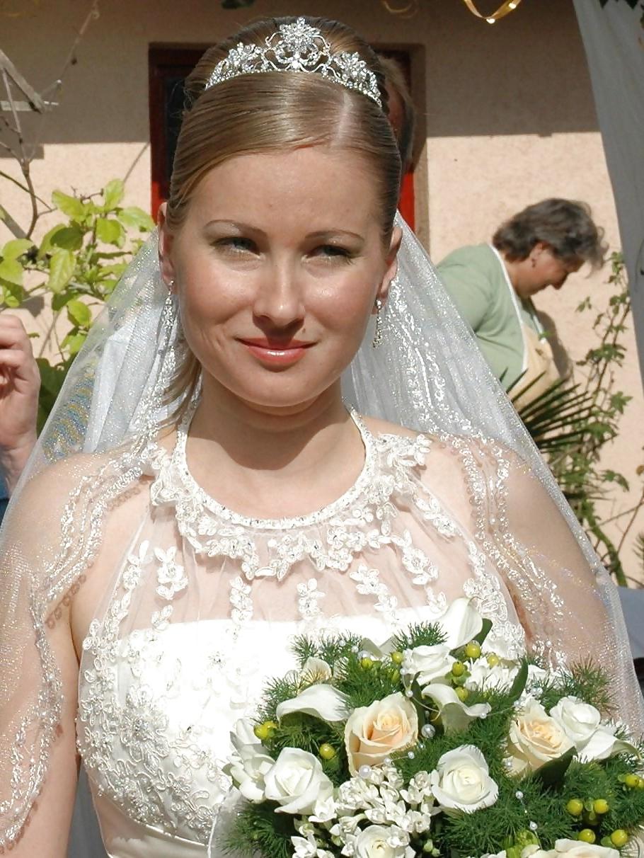 21P Slutty blond bride sucks, fucks, and cumshots