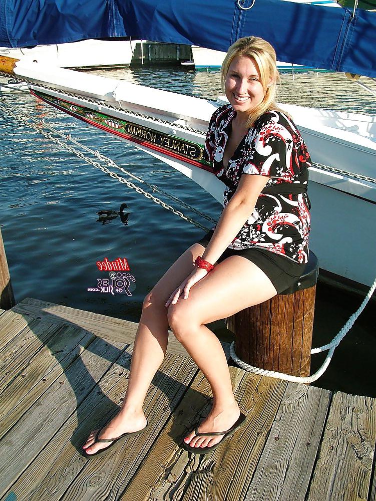25P Feet In Heels and Flip Flops Fetish