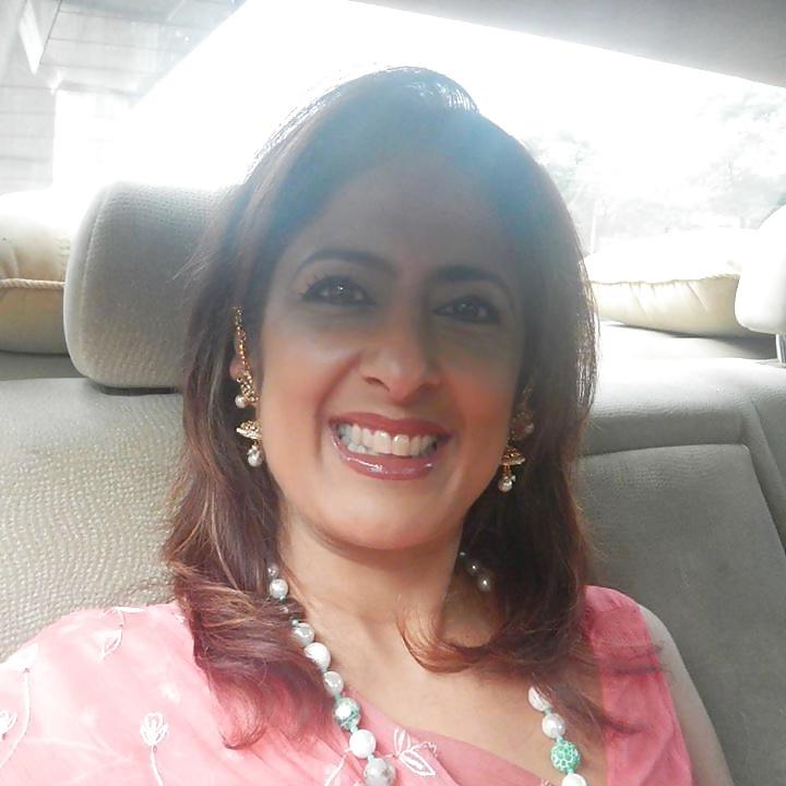 25P MRS SANGEETA hot bitch indian milf