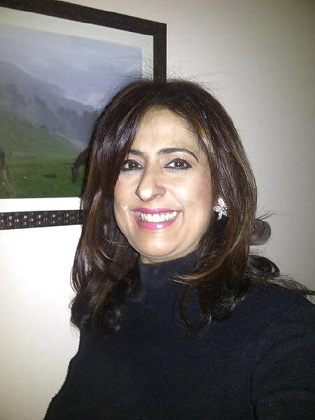 25P MRS SANGEETA hot bitch indian milf