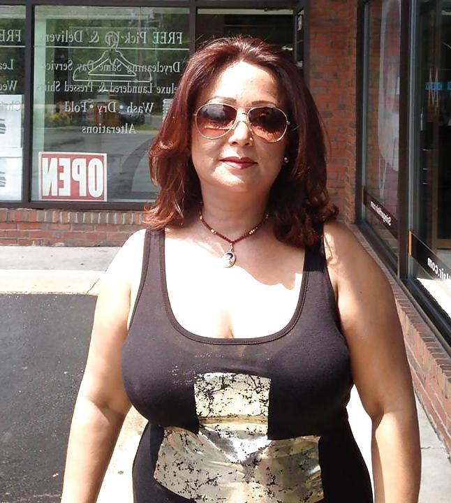 22P MRS MAHAT (super sexy nepali mom)