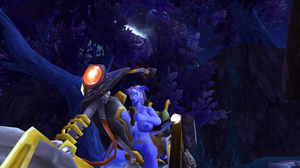 25P My sexy female draenei