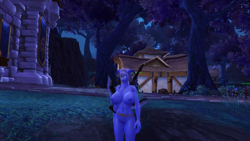 25P My sexy female draenei