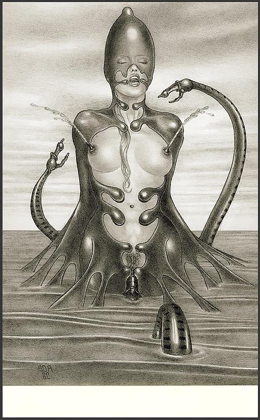 25P Bizarre B&W Latex Art