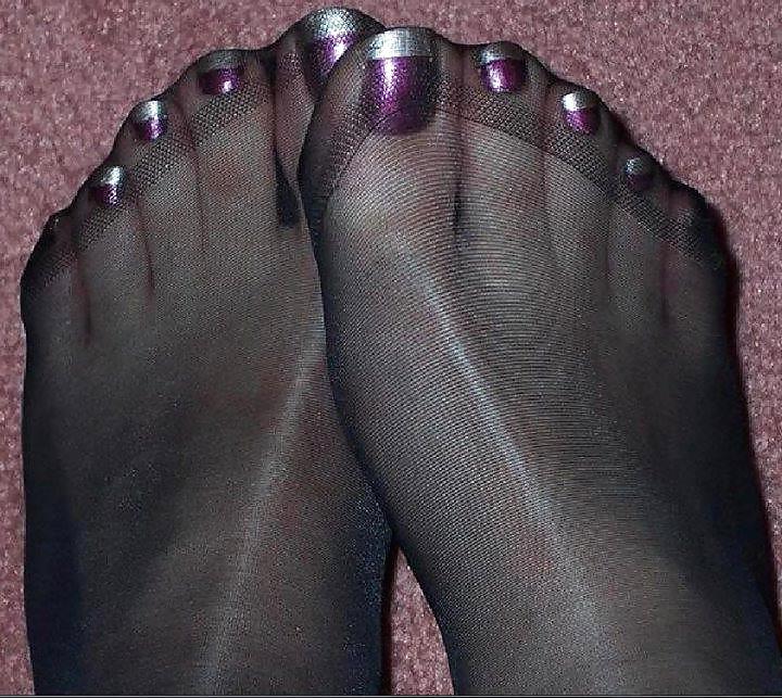 25P Nylon Feet 2