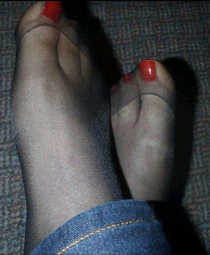 25P Nylon Feet 2