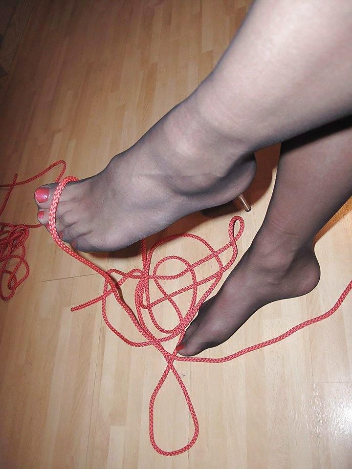 25P Nylon Feet 2