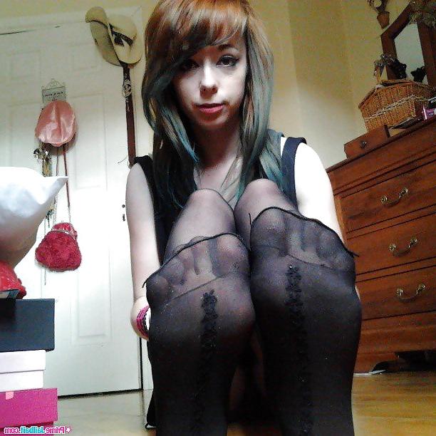 25P Feet - Soles