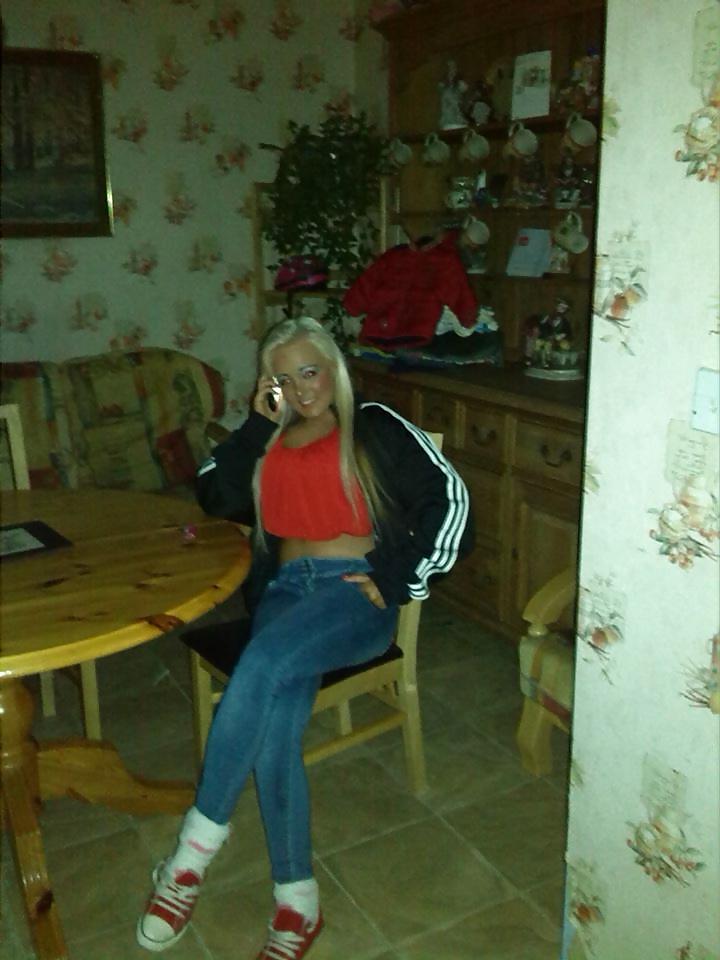 25P British Chav Traveler slut