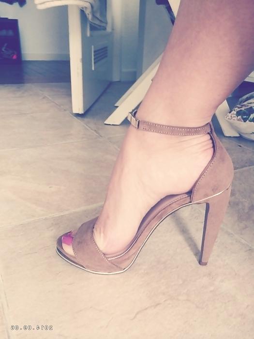 20P Digitalism24 sexy feet and shoes 6