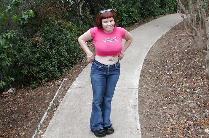 25P Chubby redhead