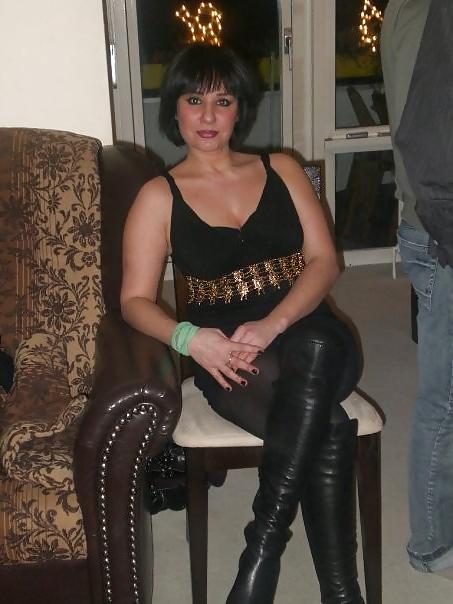 25P Irany MILFS