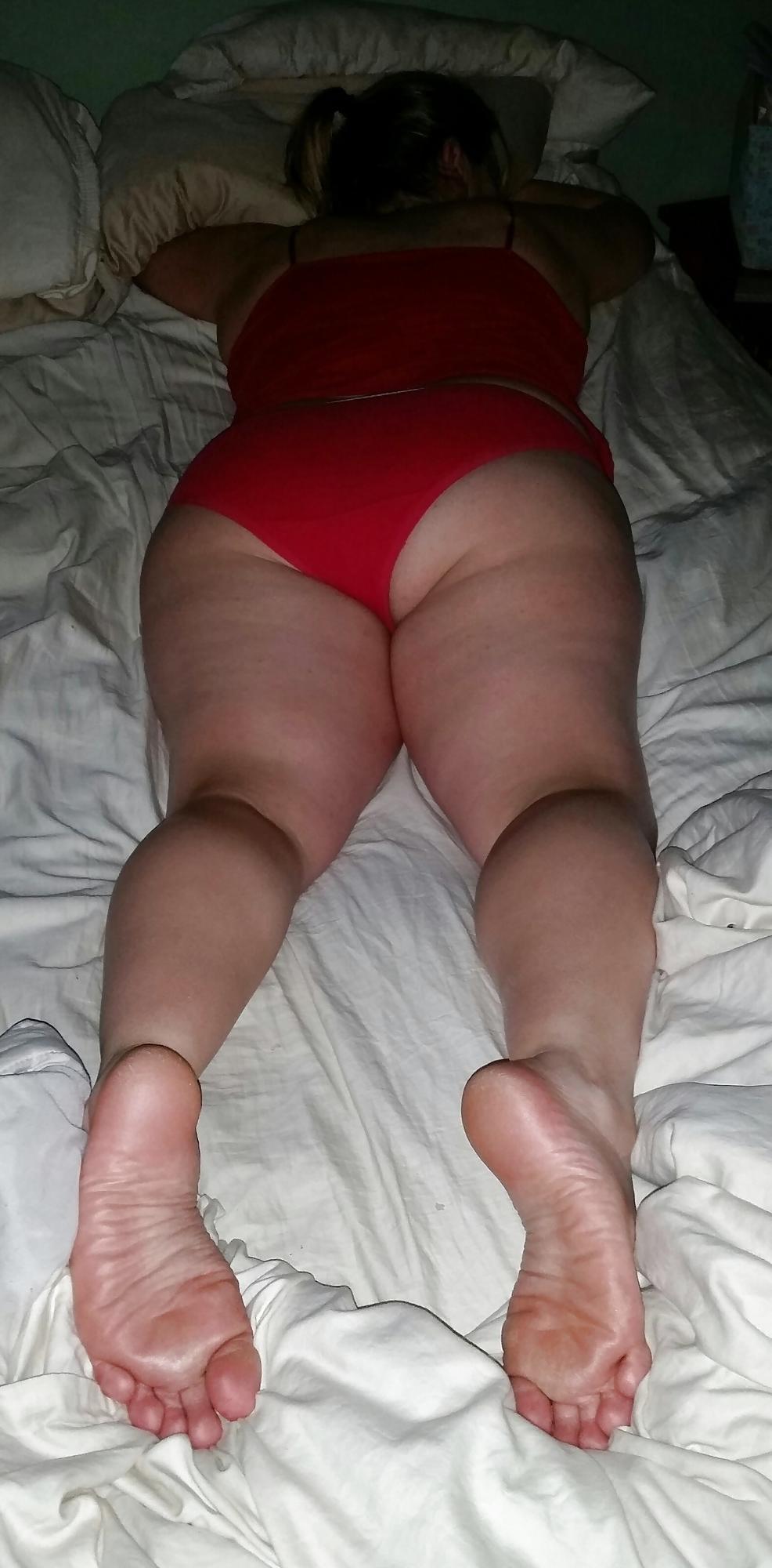 14P Ass and feet