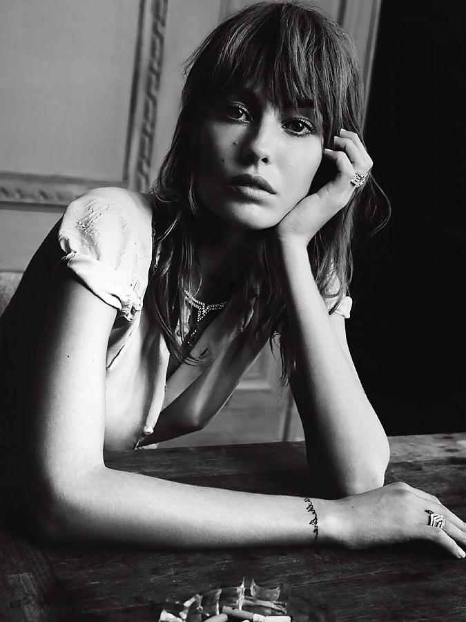 7P Nadja Bender Topless