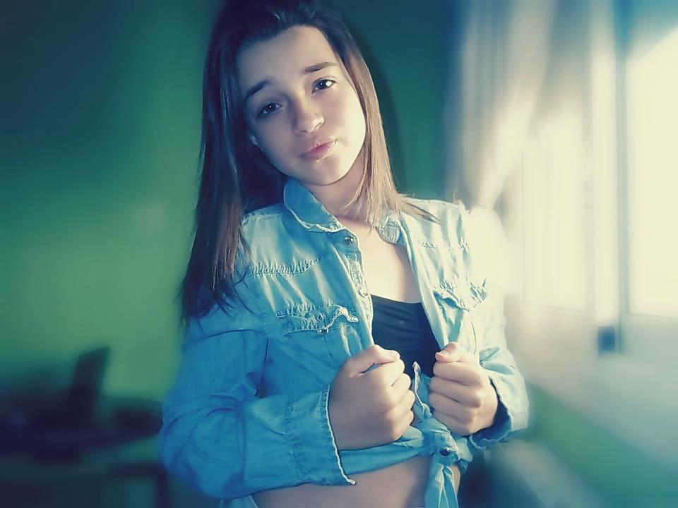 17P Sexy cute teen.